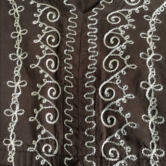 IT FIGURES BROWN EMBROIDERED DRESS - Picture 6 of 7